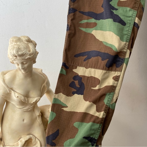 Vintage Military Camo Cargo Pants - Picture 4 of 13